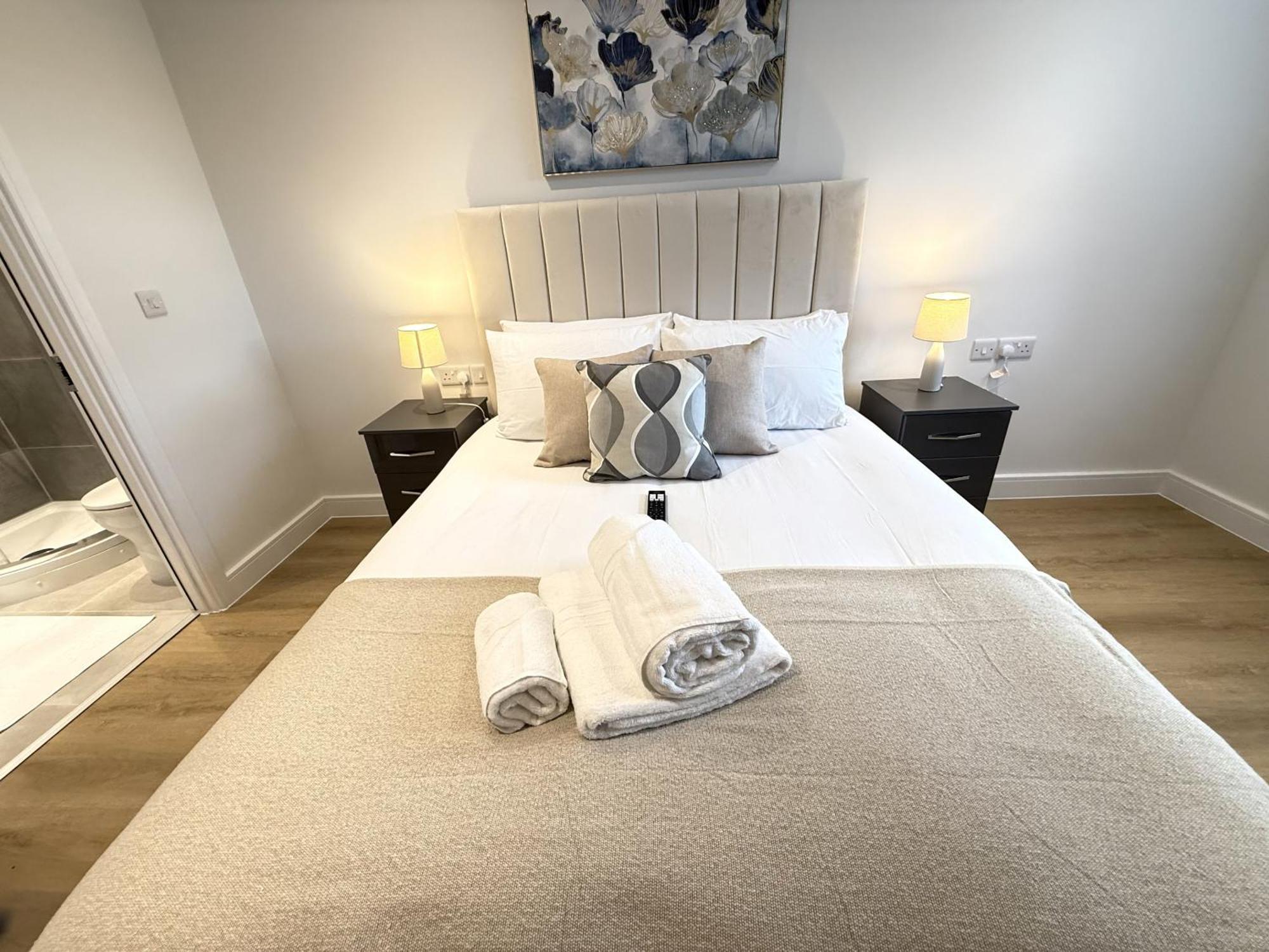 Sale Road Serviced Apartments Near Airport & Trafford Centre Вітеншо Номер фото